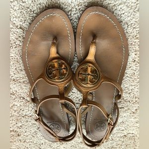 Tory Burch Tan/Cognac Leather Thong Sandals - Size 9